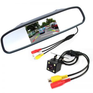 Caméra de recul d’aide au stationnement avec vu arrière du véhicule dans miroir avec moniteur